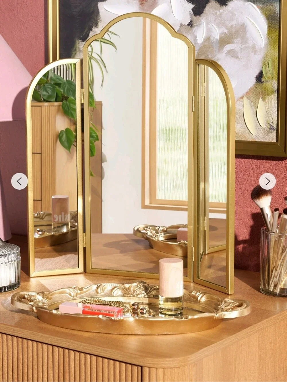 N/A elegant gold